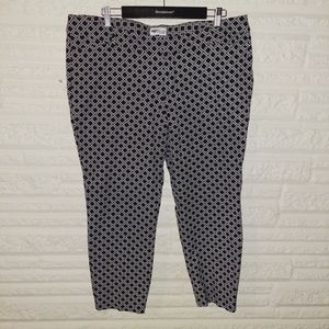 Old Navy Pixie Pants, black white diamond 18